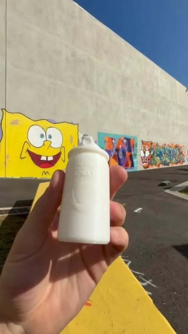 És um boneco bro!